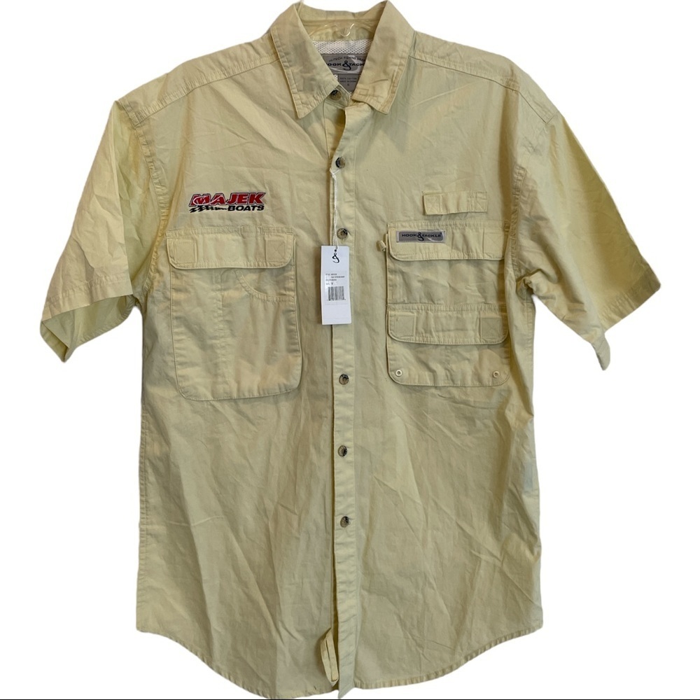 Hook & Tackle Hi Tech Fishing Gear Fishing Shirt. New with tags. Size Small